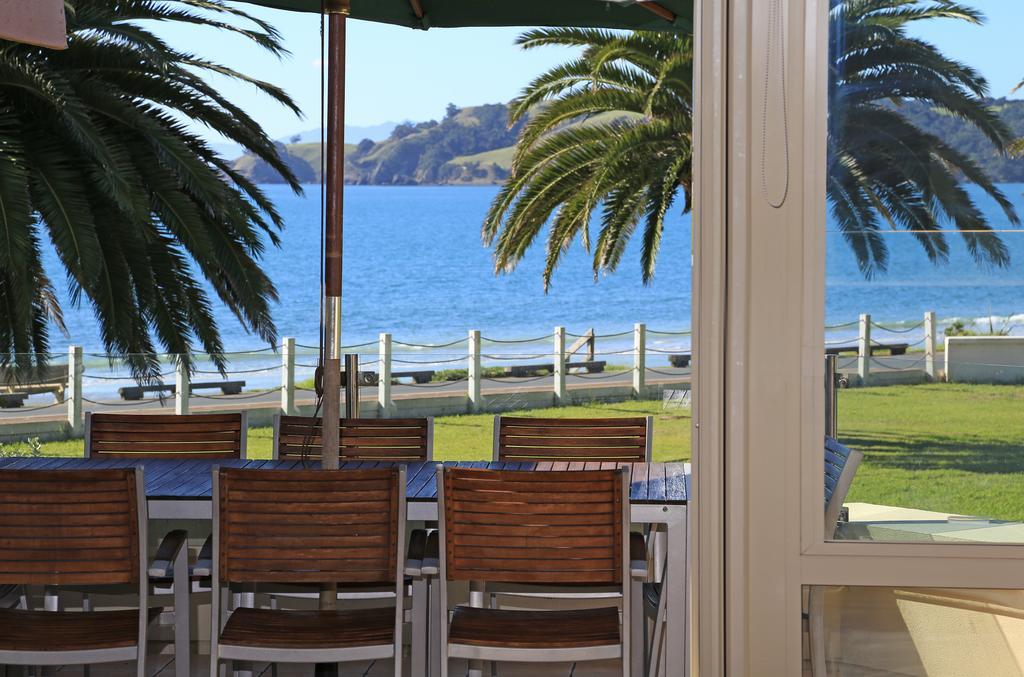 Onetangi Beach Apartments Exterior foto
