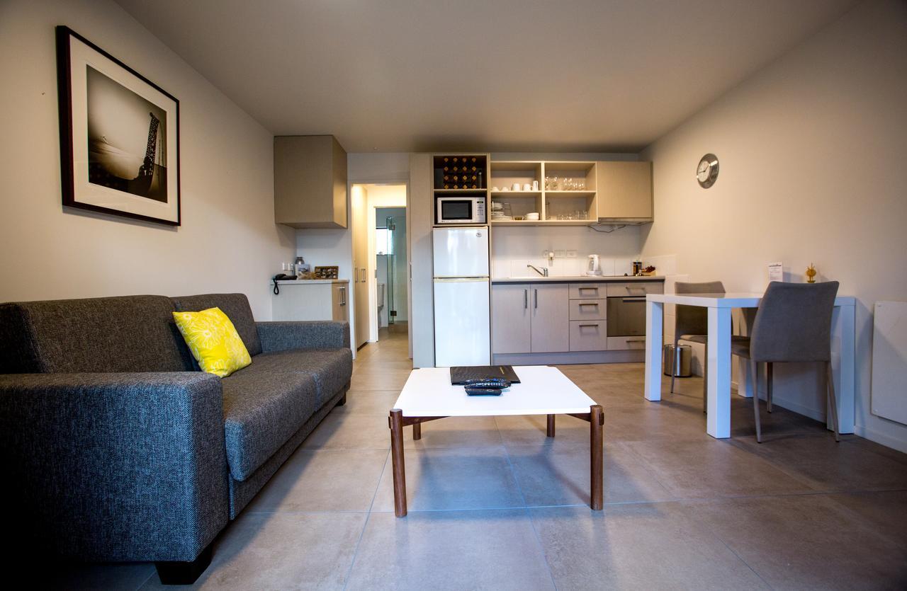 Onetangi Beach Apartments Exterior foto